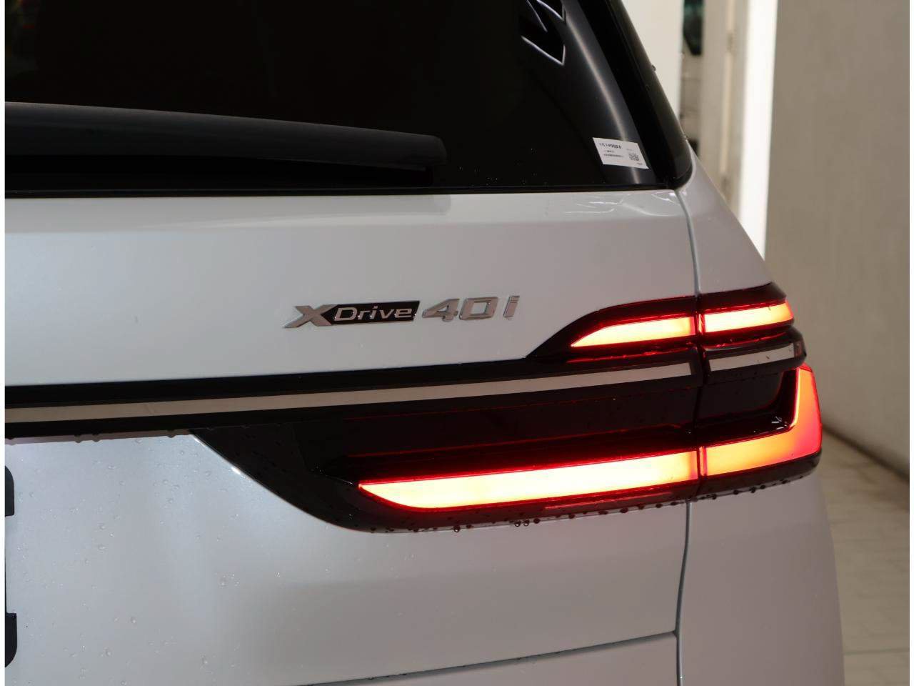 Certified 2024 BMW X7 xDrive40i w/ Premium Package AWD/4WD image 6