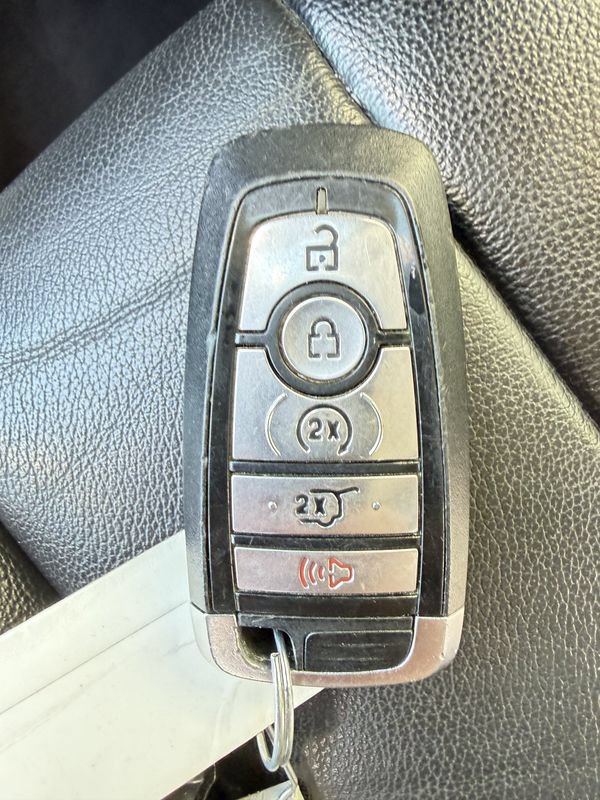 Used 2022 Ford Edge Titanium AWD/4WD image 47