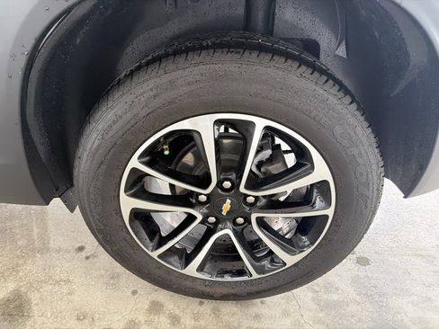 Used 2024 Chevrolet TrailBlazer LT AWD/4WD image 12