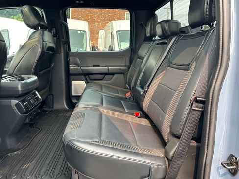Certified 2023 Ford F150 Raptor w/ Raptor 37 Performance Package AWD/4WD image 11