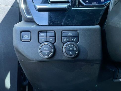 Used 2024 Chevrolet Silverado 1500 RST w/ Convenience Package II AWD/4WD image 18