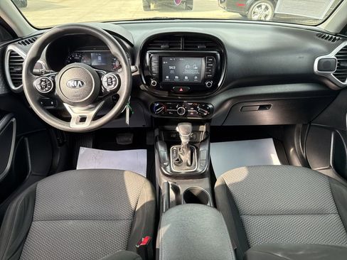 Used 2020 Kia Soul LX image 35