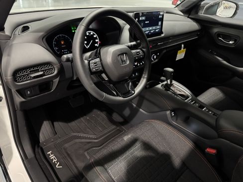 New 2026 Honda HR-V Sport image 9