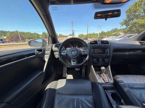 Used 2010 Volkswagen GTI 4-Door image 14