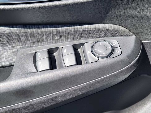 New 2026 Buick Envista Sport Touring FWD image 7