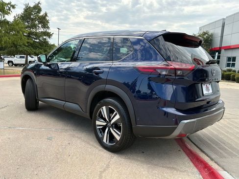 Used 2026 Nissan Rogue SL FWD image 8