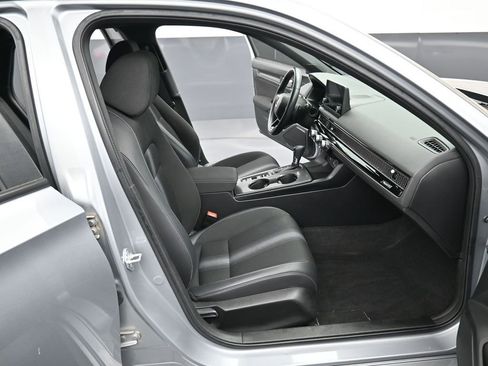 Used 2023 Honda Civic Sport image 32