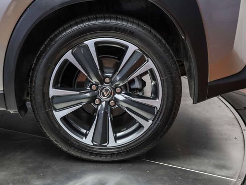 Used 2020 Lexus UX 250h w/ Premium Package image 10