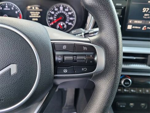 Used 2022 Kia K5 LXS image 23
