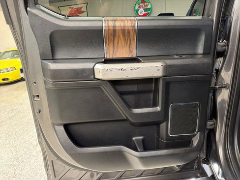 Used 2019 Ford F150 Lariat w/ Equipment Group 502A Luxury image 29