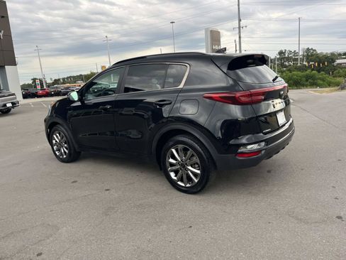 Used 2021 Kia Sportage S w/ S AWD Premium Package image 6