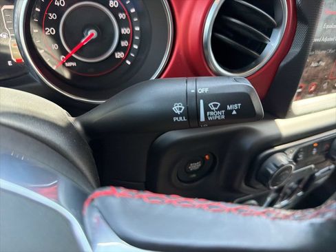 Used 2020 Jeep Gladiator Rubicon AWD/4WD image 29