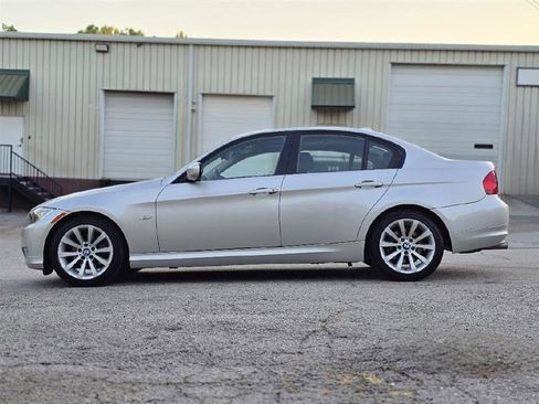 Used 2009 BMW 328i Sedan image 4