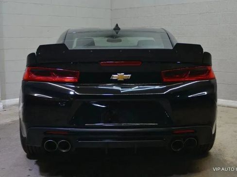 Used 2017 Chevrolet Camaro LT w/ Technology Package RWD image 6