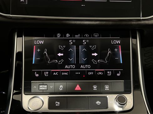 Used 2020 Audi Q8 Premium Plus w/ Premium Plus Package AWD/4WD image 21