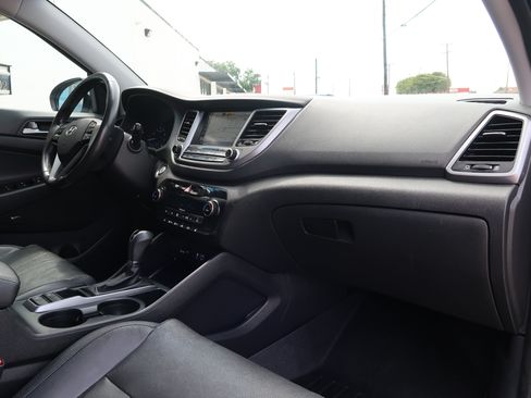 Used 2018 Hyundai Tucson SEL Plus FWD image 29
