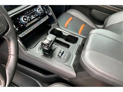 Used 2024 GMC Sierra 1500 AT4 w/ AT4 Preferred Package image 19