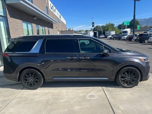 Used 2024 Kia Carnival SX Prestige FWD image 5