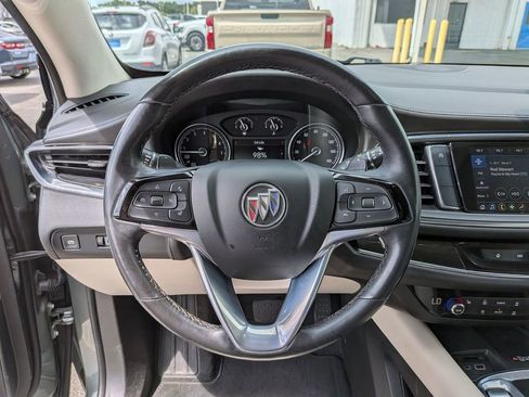 Used 2023 Buick Enclave Essence FWD image 13