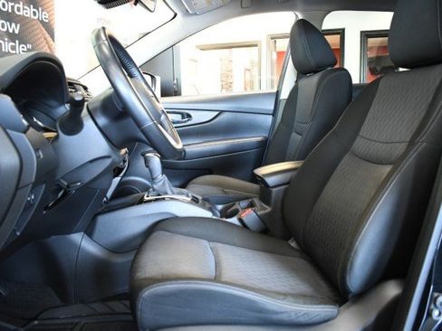 Used 2019 Nissan Rogue SV AWD/4WD image 24