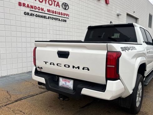 Used 2024 Toyota Tacoma SR5 image 29