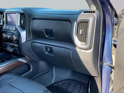 Used 2019 GMC Sierra 1500 SLT RWD image 17