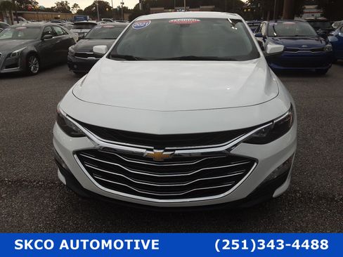 Used 2021 Chevrolet Malibu LT image 8