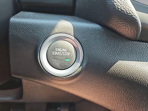 Used 2024 GMC Terrain SLE image 16