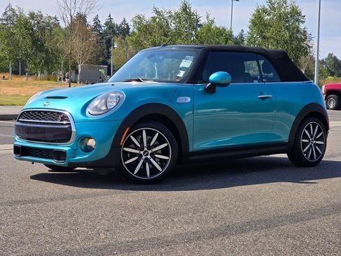 Used 2017 MINI Cooper S FWD image 1