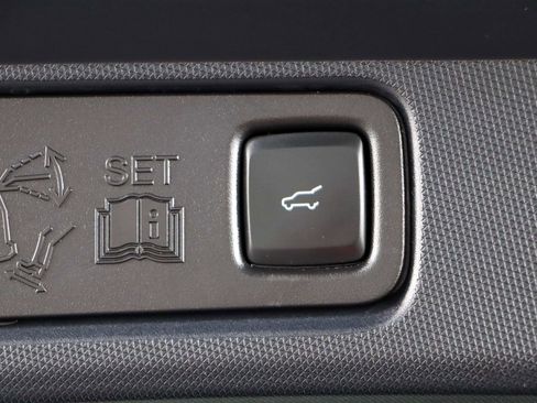 Used 2022 Ford Mustang Mach-E Premium image 29