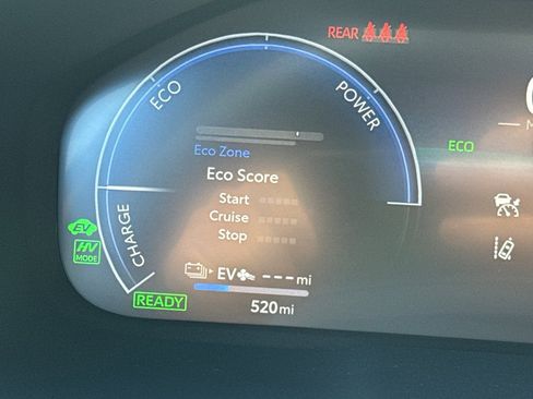 Used 2025 Toyota RAV4 XSE AWD/4WD image 26