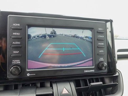 Used 2022 Toyota RAV4 XLE image 18