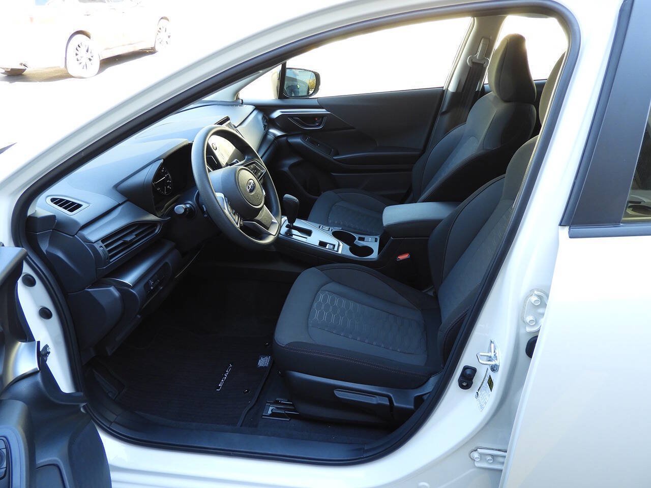 Used 2025 Subaru Impreza 2.0i Sport AWD/4WD image 17
