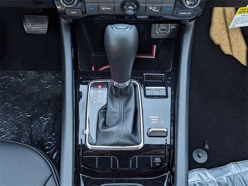 New 2025 Jeep Compass Limited w/ Sun & Sound Group image 16