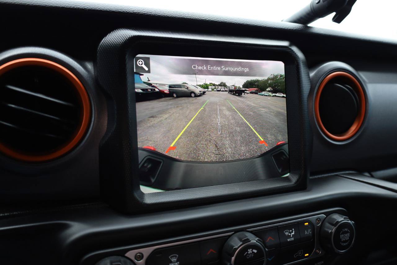 Used 2023 Jeep Gladiator Mojave w/ Trailer Tow Package AWD/4WD image 12