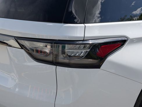 Used 2020 Chevrolet Traverse Premier w/ Redline Edition image 12