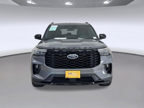 Certified 2025 Ford Explorer ST-Line w/ ST-Line Street Pack AWD/4WD image 6