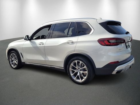 Used 2021 BMW X5 xDrive40i w/ Premium Package image 5
