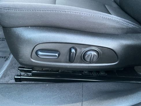 Used 2023 Chevrolet Malibu LT image 25