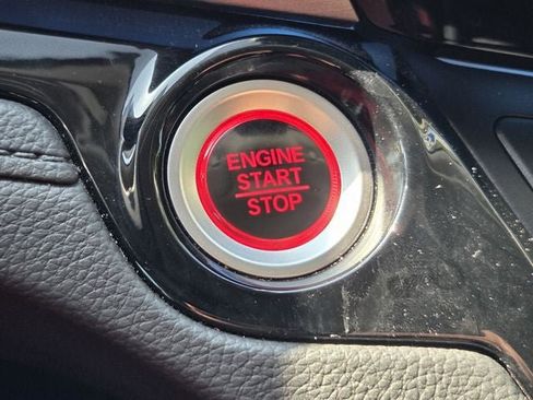 Certified 2025 Honda Odyssey Touring image 31