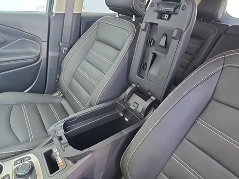 Used 2023 GMC Terrain Denali w/ Denali Premium Package AWD/4WD image 33