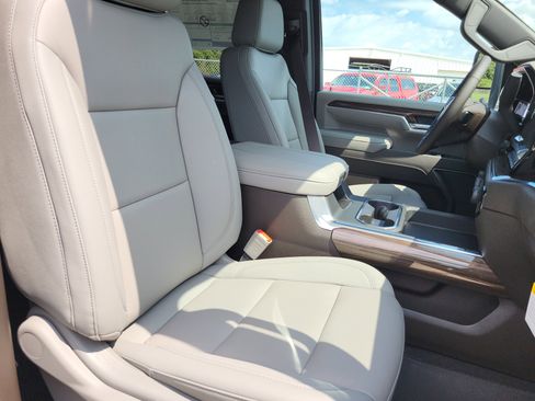 New 2026 Chevrolet Silverado 2500 LT image 9