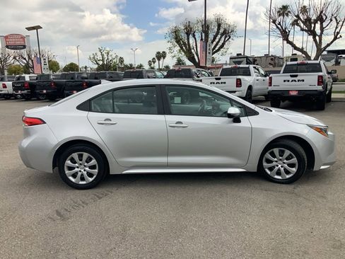 Used 2024 Toyota Corolla LE image 5