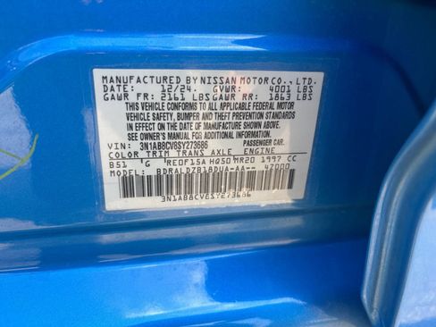 Used 2025 Nissan Sentra SV FWD image 27