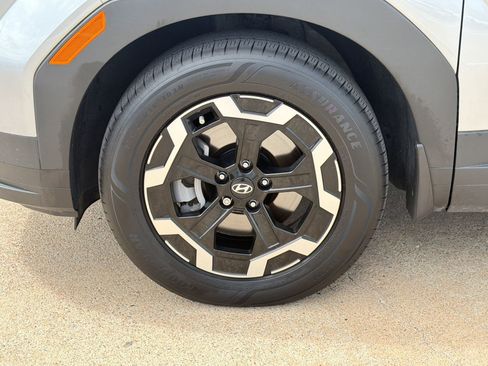 Used 2025 Hyundai Santa Fe SEL image 12