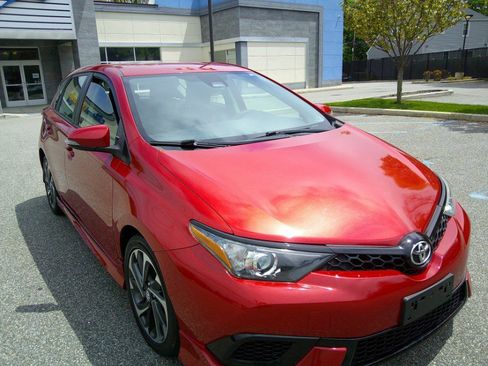 Used 2018 Toyota Corolla iM w/ All-Weather Mat Package FWD image 56