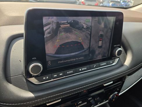 Used 2021 Nissan Rogue SL FWD image 32