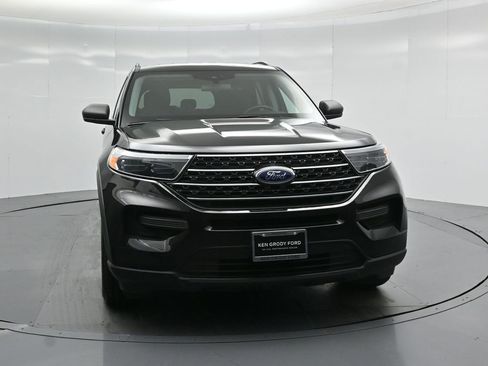 Certified 2022 Ford Explorer XLT image 57