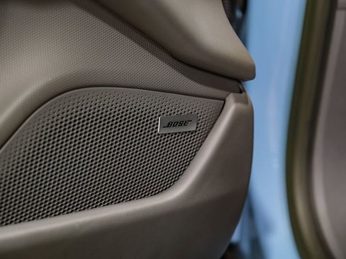 Used 2022 Porsche Taycan 4S image 42