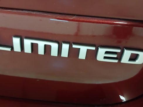 Used 2024 Jeep Grand Cherokee L Limited w/ Luxury Tech Group II AWD/4WD image 33